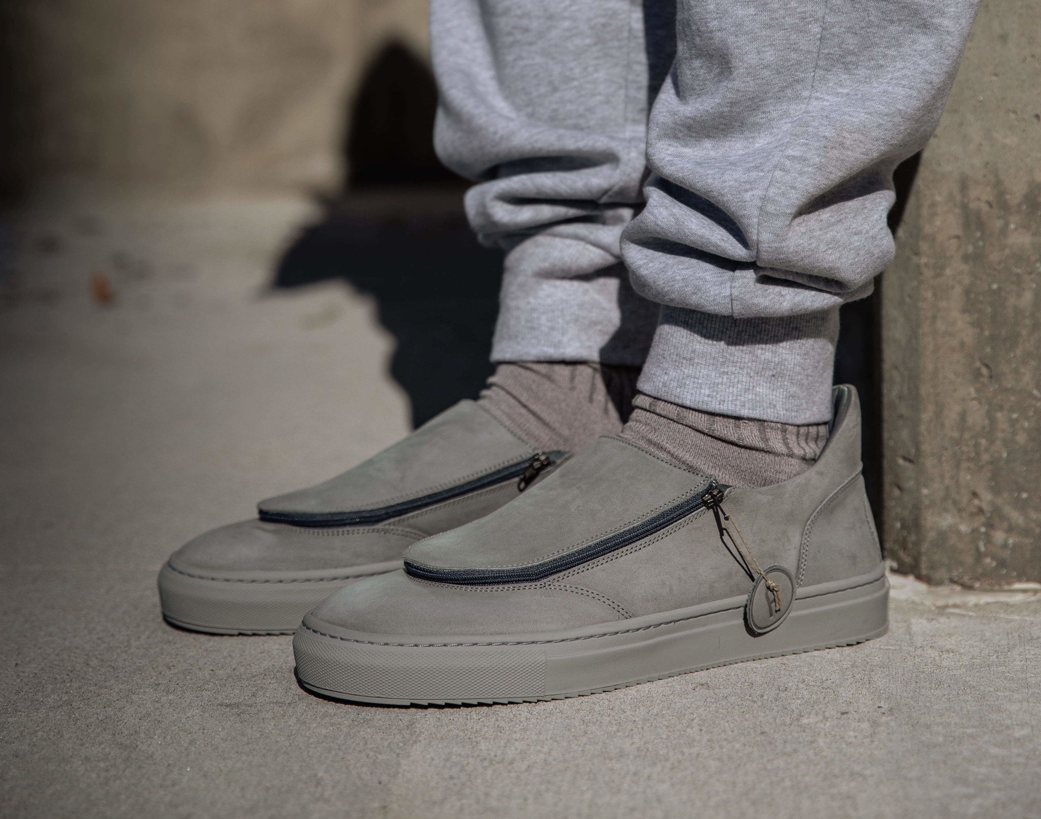 Be Classic  (SLIP-ON "GRAY") - Fini Brand